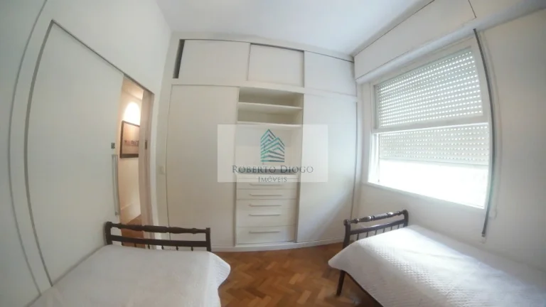 Imagem Apartamento à venda em Botafogo, Rio de Janeiro - 3 quartos, 1 suíte, 1 sala, 3 banheiros, 1 vaga de garagem - 120m²