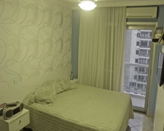 Imagem Imperdível oportunidade de investimento em Guarujá-SP: Apartamento de 3 quartos, 1 suíte, 2 salas, 3 banheiros, 2 vagas de garagem, 111,00 m² na Pitangueiras.