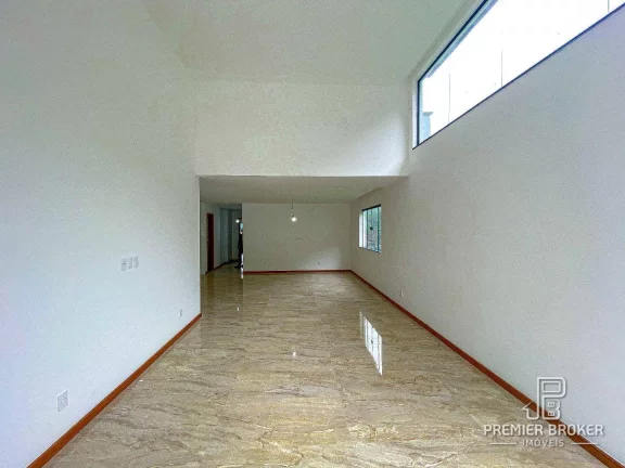 Imagem Casa à venda, 234 m² por R$ 800.000,00 - Albuquerque - Teresópolis/RJ