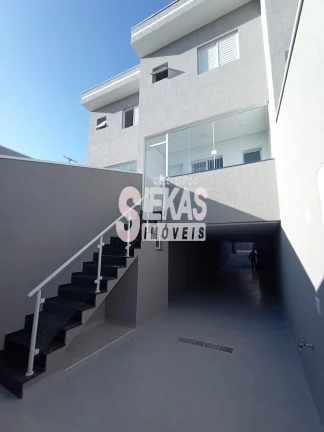 Imagem Imperdível! Casa à venda em São Paulo-SP, Vila São Geraldo. 3 quartos, 1 suíte, 1 sala, 3 banheiros, 4 vagas, 170m². Venha conferir!