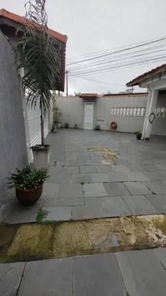 Imagem Casa para Venda em Praia Grande, Caiçara, 2 dormitórios, 1 suíte, 2 banheiros, 4 vagas