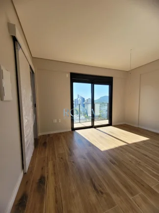 Imagem Este apartamento foi transformado na planta: possui um dormitório, sendo este a