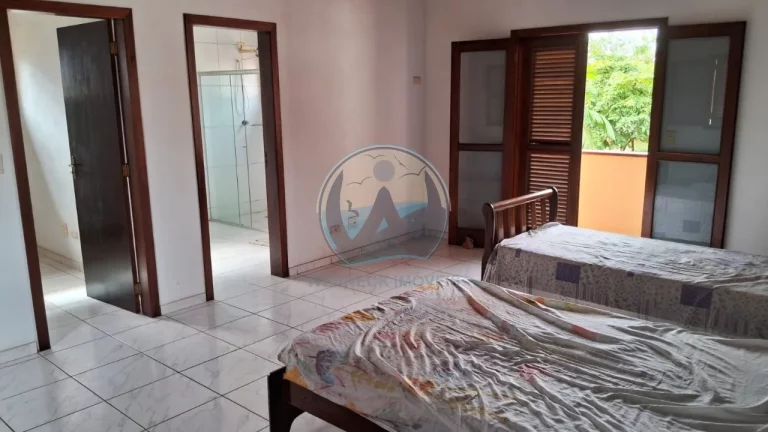 Imagem Imperdível: Casa à venda em Ubatuba-SP, bairro Perequê Açu, 3 quartos, 3 suítes, 1 sala, 3 vagas de garagem, 225m². Venha conferir!