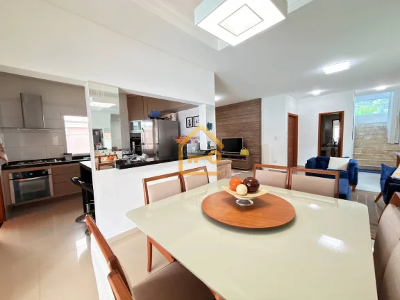 Imagem Casa em condomínio à venda em Jacareí-SP, no Jardim Crystal Park, 3 quartos