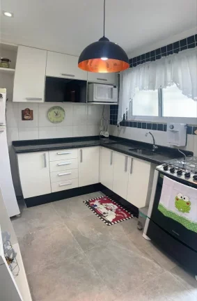Imagem Vendo este lindo apto de 3 quartos em Nova Friburgo. Bairro Cônego.