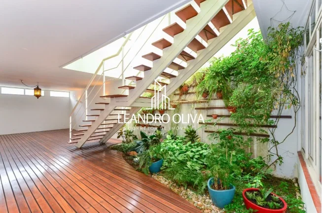 Imagem Casa à Venda – Vila Mariana – São Paulo/SP 4 dormitórios | 325 m² de área construída