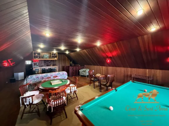 Imagem Linda Casa a Venda com 6 suítes e um chalé em Campos do Jordão SP