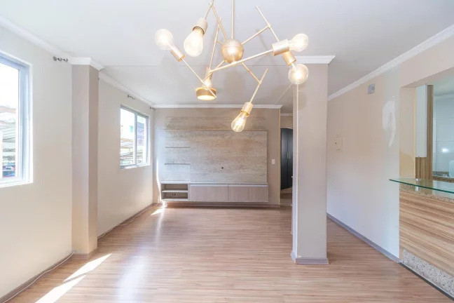 Apartamento de 2 quartos no bairro Campo Comprido