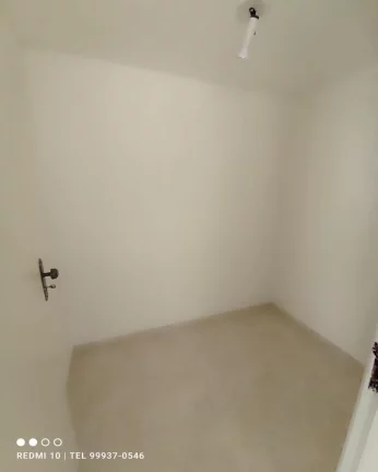 Imagem Alugo casa em condomínio 04 dor