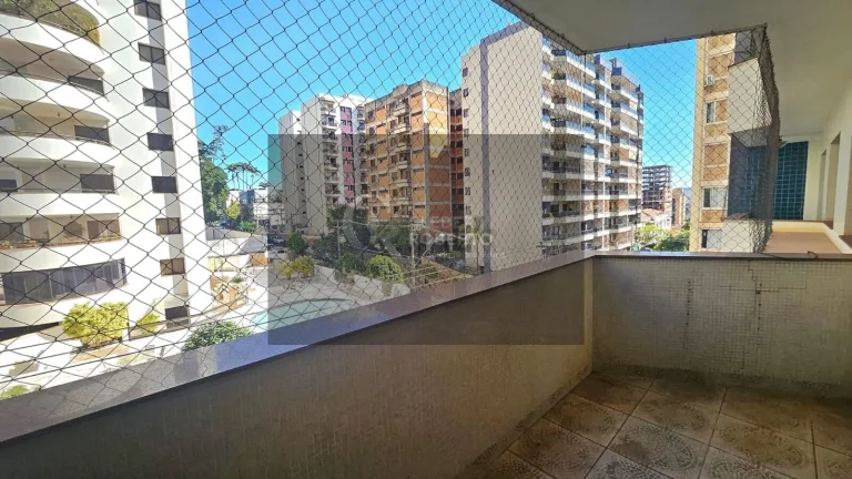 Imagem Amplo Apartamento com Sacada – 142m² e 2 Vagas no Centro