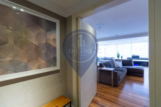 Imagem Apartamento de luxo em Moema, São Paulo-SP: 4 quartos, 3 suítes, 2 salas, 4 banheiros, 3 vagas de garagem, 181m².