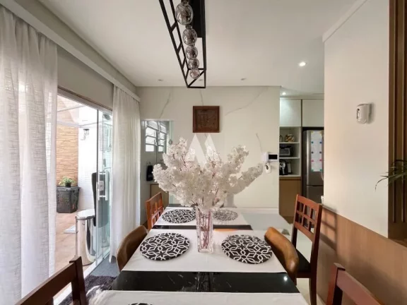 Imagem Casa com 4 quartos, piscina e 2 vagas à Venda, 180 m² na Vila Valença em São Vicente/SP