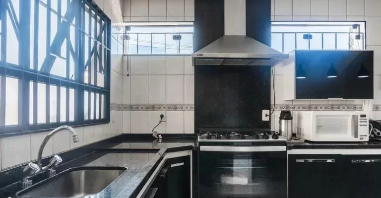 Imagem Sobrado com 3 dormitórios à venda, 159 m² por R$ 649.000,00 - Vila Nova Cintra - Mogi das Cruzes/SP