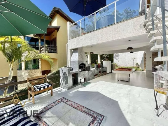 Imagem Casa com 4 dormitórios à venda, 365 m² por R$ 2.568.000,00 - Jardim do Golf I - Jandira/SP