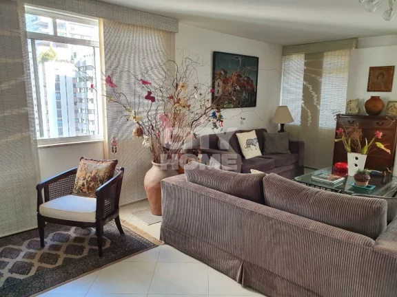 Imagem Apartamento à venda em andar alto, um por andar, com 2 quartos, sendo 1 suíte com closet e o segun...