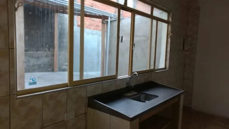Imagem Salão comercial à venda em Sorocaba-SP, Parque Vitória Régia: 2 salas, 3 banheiros, 3 vagas de garagem, 226m². Aproveite!