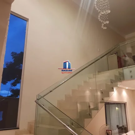 Imagem Casa no Village Damha II com 3 suítes e piscina