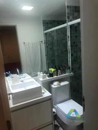 Imagem Lindo Apartamento todo reformado ótima localização a 5 minutos da estação do metro Santos Imigrantes.