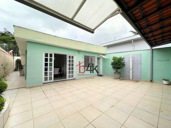 Imagem Casa à venda com 3 suites na Vila Sonia - Jardim Jussara.