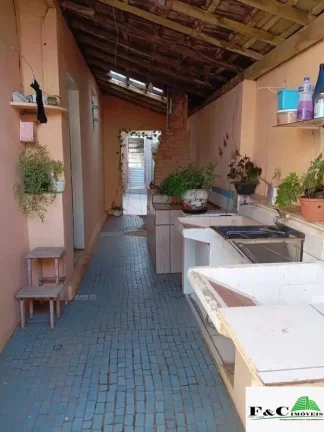 Imagem Casa para Venda em Limeira, Vila Claudia, 2 dormitórios, 1 banheiro, 1 vaga