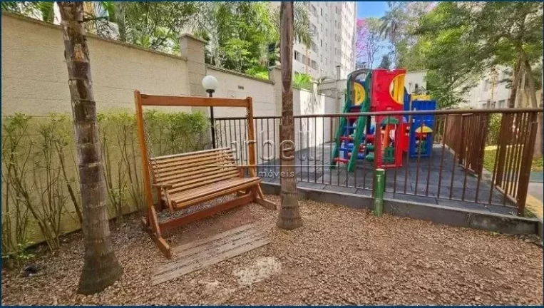 Imagem Apartamento com 43m², 02 dormitórios, sala, banheiro, área de serviços e uma vaga de garagem. Ch...