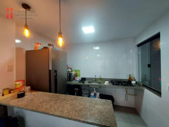 Imagem Casa Tríplex com 3 dormitórios à venda, 101 m² por R$ 450.000 - Jardim Vinte e Cinco de Agosto - Duque de Caxias/RJ