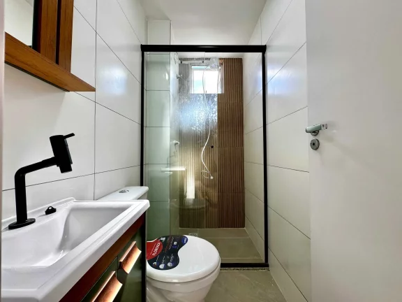 Imagem Apartamento com 2 dormitórios e 1 vaga de garagem em Santo Antônio - São José dos Pinhais