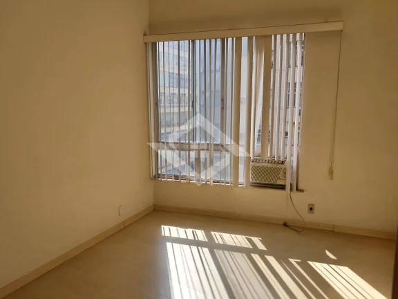Imagem Apartamento de 3 Quartos para Venda no Flamengo com 130 m²