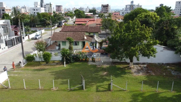 Imagem Terreno à venda com 520 m² (26 x 20 metros), localizado na Praia de Gravatá, Navegantes, em região com excelente potencial de valorização a venda com