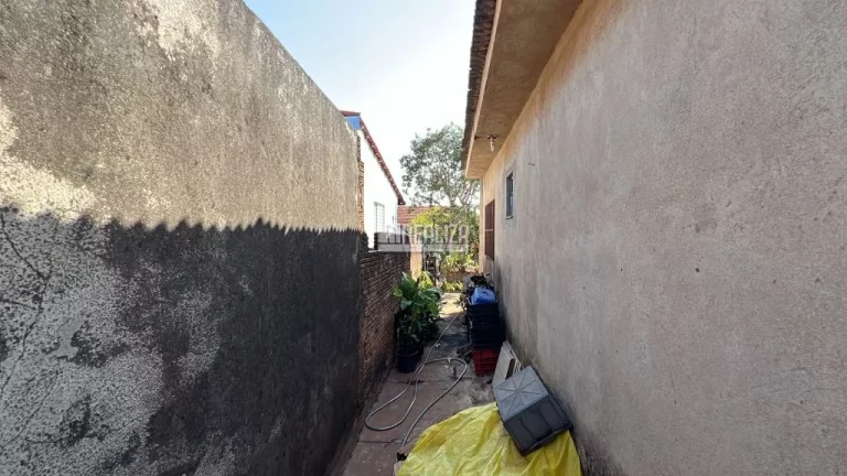 Imagem Casa à venda com 2 dormitórios no Leblon, em Uberaba