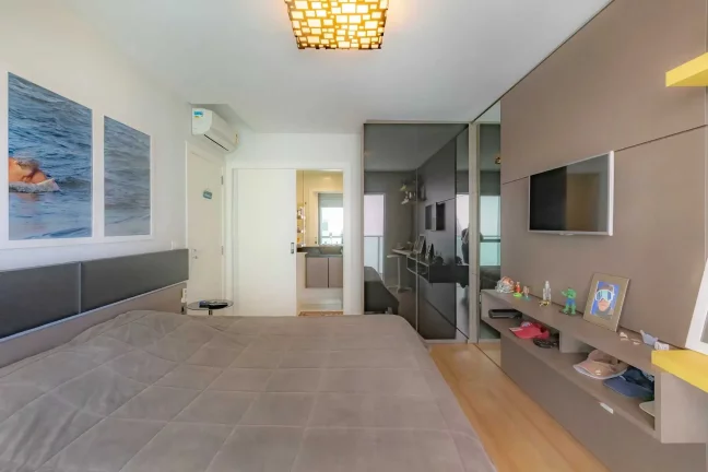 Imagem Apartamento frente mar pronto pra morar! Com 3 suítes e 4 vagas de garagem na Praia Brava - Itajaí