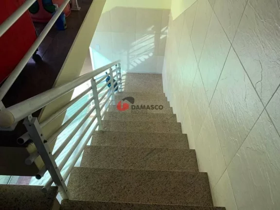 Imagem Sobrado à venda 3 Quartos, 3 Suites, 6 Vagas, 251M², Olímpico, São Caetano do Sul - SP