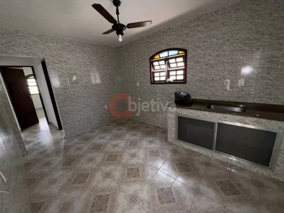 Imagem Casa térrea em condomínio locação fixa, 2 quartos + edícula, Praia Linda