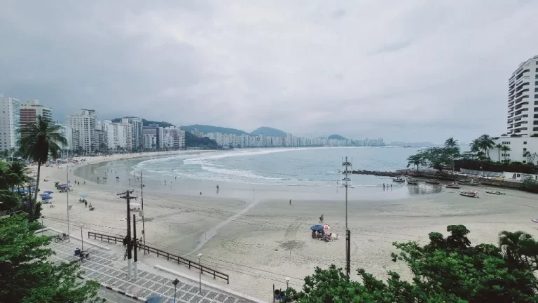 Imagem Apartamento com 3 dormitórios à venda, 150 m² - Astúrias - Guarujá/SP