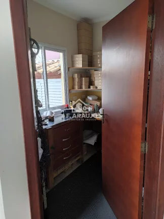 Imagem Sobrado em Condomínio fechado à venda em Lago da Serra em Araçoiaba da Serra-SP!