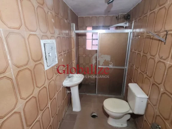 Imagem Oportunidade de casa para reforma com 4 dormitórios na vila São Jorge em Santos por $215.000,00