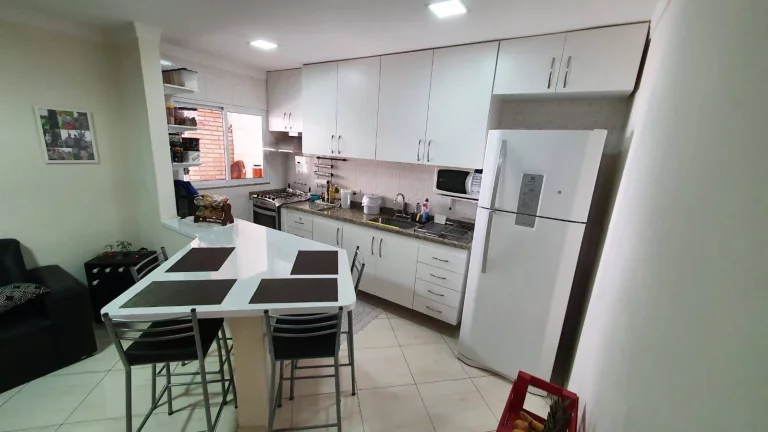 Imagem Casa com 2 dormitórios à venda, 75 m² por R$ 375.000,00 - Vila Suíça - Santo André/SP