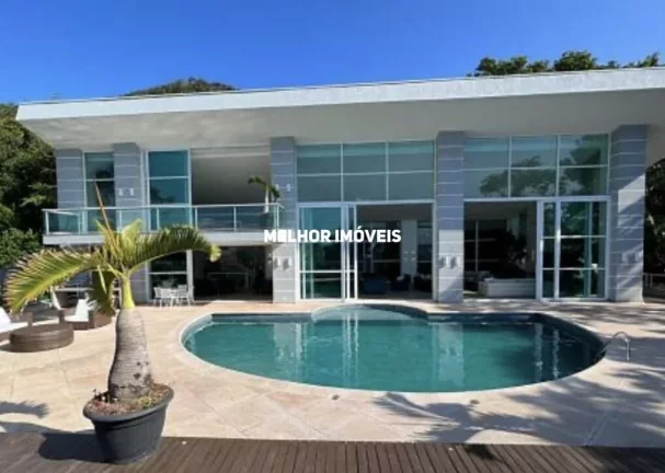 Imagem Casa Alto Padrão mobiliada e decorada á venda com 6 suítes e 8 vagas na Interpraias em Balneário Camboriú.