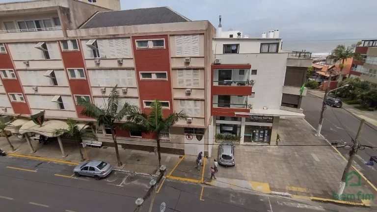 Imagem Apto para venda 1 Dorm de frente no Centro Torres/RS.