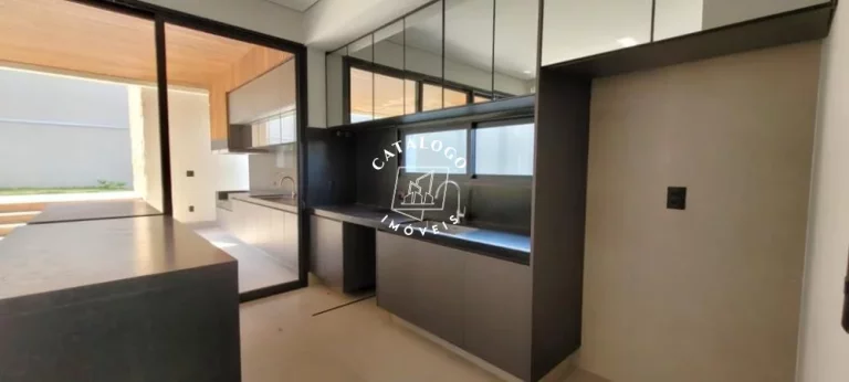 Imagem Casa em Condomínio a Venda no bairro Residencial e Empresarial Alphaville - Ribeirão Preto, SP