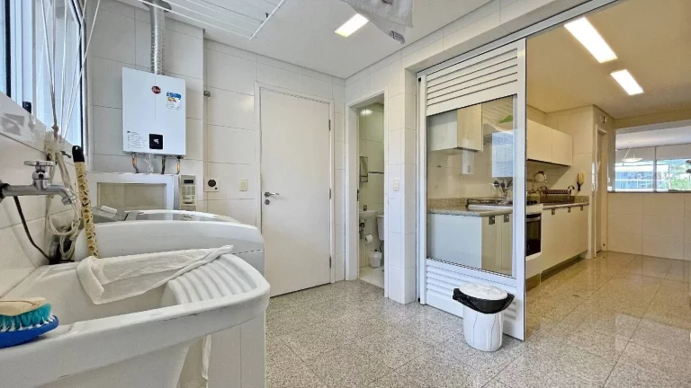Imagem Apartamento com 4 dormitórios à venda, 197 m por R$ 8.500.000,00 - Riviera