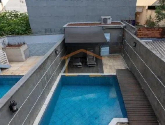 Imagem Sobrado de 260m² com 3 dormitórios, sendo 3 suítes, sendo uma master com closet, 5 banheiros, sal...