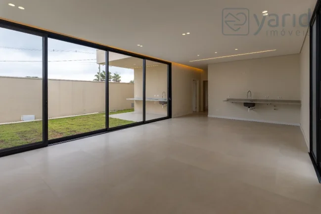 Imagem Imperdível casa em condomínio à venda em Itupeva-SP, Nova Era! 3 quartos, 3 suítes, 2 salas, 4 banheiros, 2 vagas, 190m².