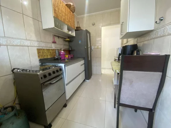 Imagem Apartamento com um dormitório a venda a 800m da praia em Santos!