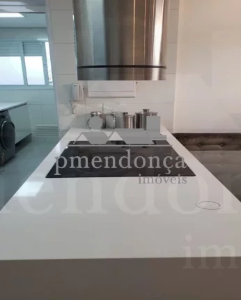 Imagem Apartamento mobiliado a venda na Barra Funda com 103m², 3 quartos ( 1 suíte ) e 2 vagas.