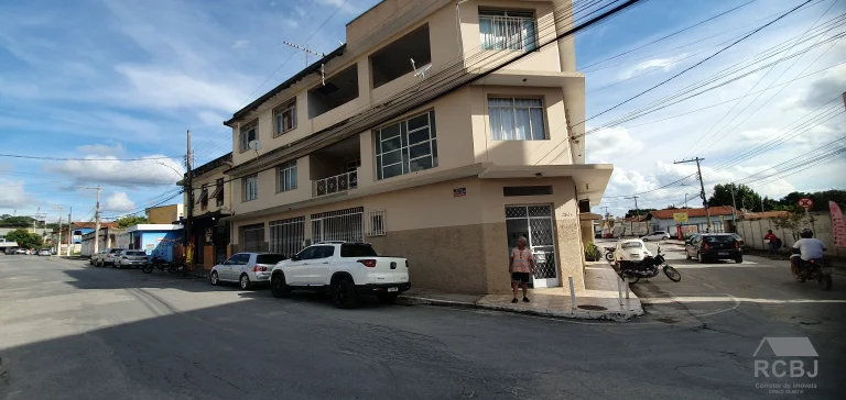 Imagem GALPAO COMERCIAL em ESMERALDAS - MG, CENTRO
