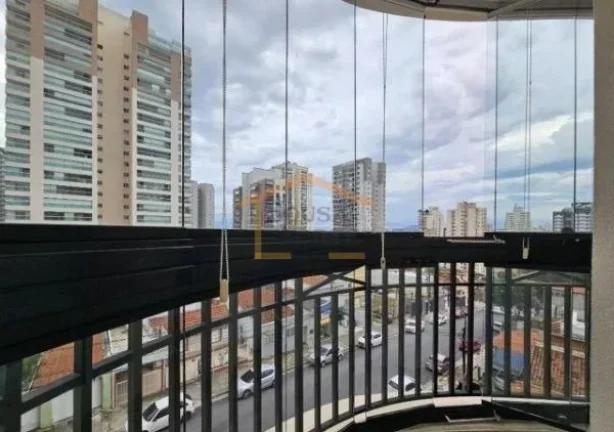 Imagem Apto 3 dormitórios, sendo 3 suítes, com armários (a Master com closet, varanda e ar condicionado)...