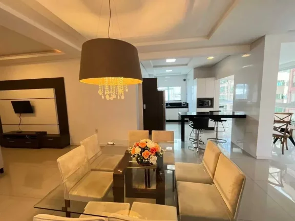 Imagem Apartamento mobiliado com 3 suítes e vaga de garagem dupla em Itapema