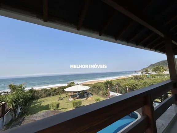 Imagem Casa Alto Padrão á venda localizada na Praia do Estaleirinho em Balneário Camboriú