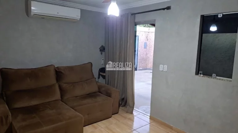 Imagem Casa à venda com 3 dormitórios no Conjunto Manoel Mendes em Uberaba